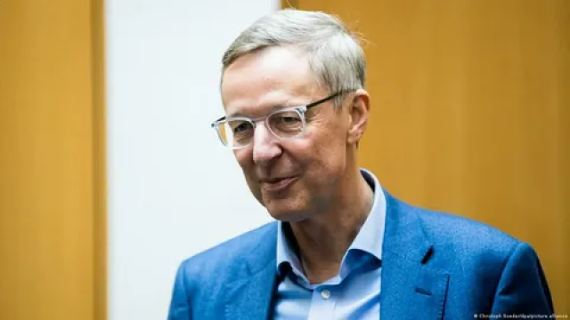 Эксперты: новая Конституция усиливает доверие к Казахстану