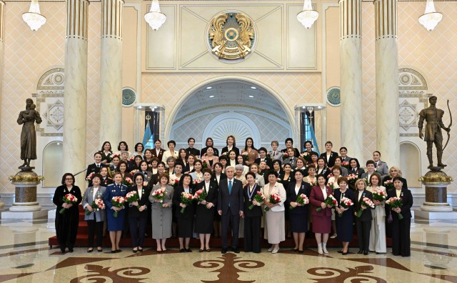 Kazakh President extends congratulations on International Women’s Day