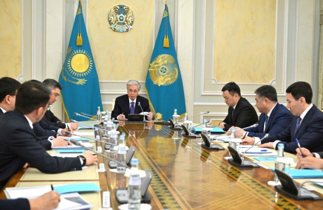 President Tokayev holds meeting on Digital Qazaqstan project