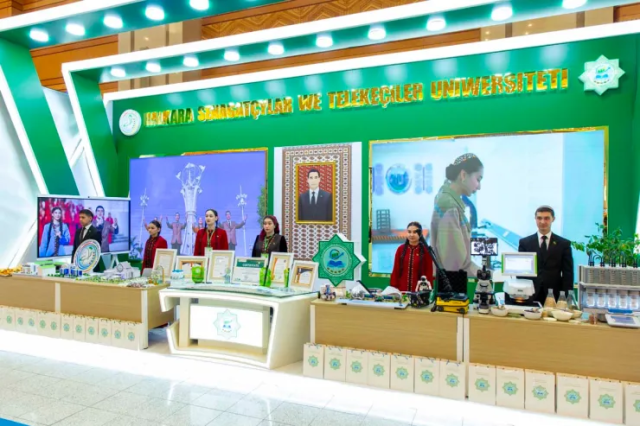 Түркіменстанда өнеркәсіп және кәсіпкерлік көрмесі ашылды