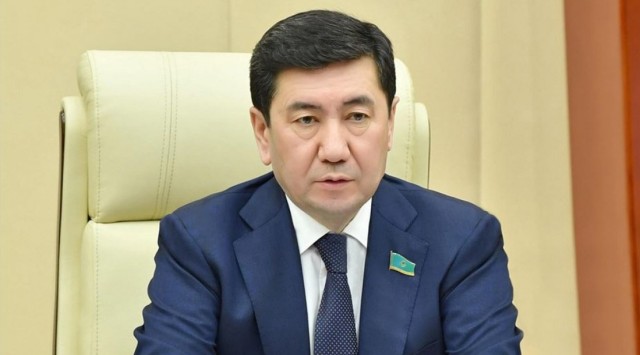 Казакстанда мыйзам чыгаруу системасында ири жаңылануу башталууда